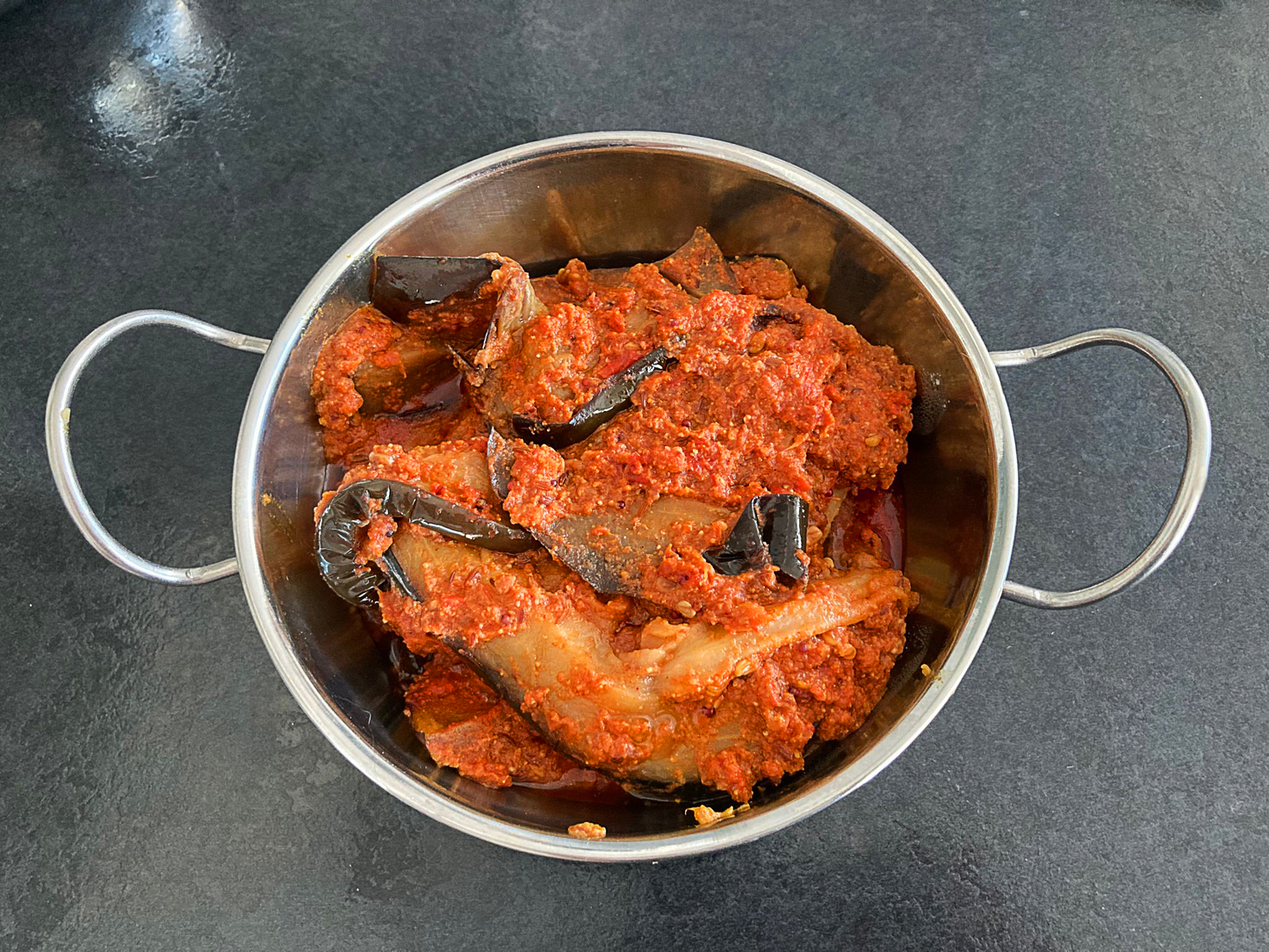 Photo of Hyderabadi bhangare baingan in a balti dish